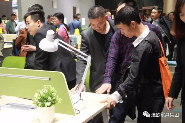 草莓视频官网在线观看家具国际范的展馆形象