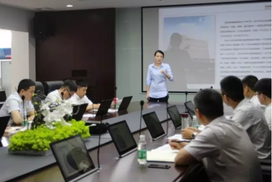 草莓视频官网在线观看家具品牌文化