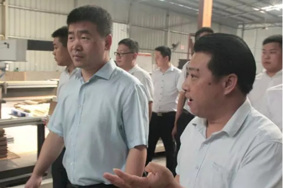 草莓视频官网在线观看家具