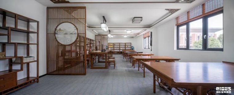 草莓视频官网在线观看图书馆家具